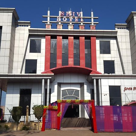 Jandiala Shiv Hotel And Joe'S Bar & Restaurant מראה חיצוני תמונה