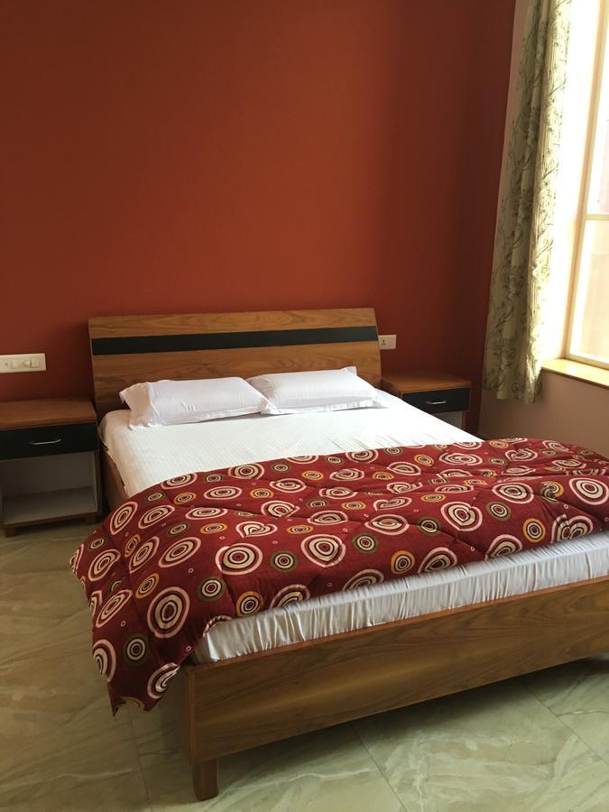 Jandiala Shiv Hotel And Joe'S Bar & Restaurant מראה חיצוני תמונה